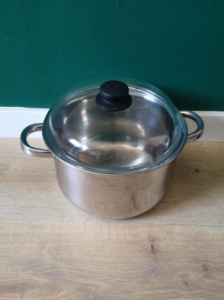 Olla a presión + Olla metálica