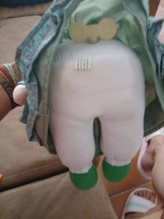 Muñeca vintage de trapo con música