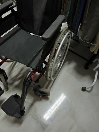 Silla de ruedas para persona/minusvalida modelo