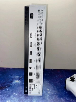 Consola Xbox One Blanca + Mando