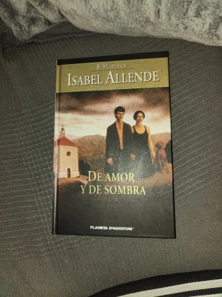 De amor y de sombra