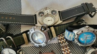 Lote de 15 relojes variados