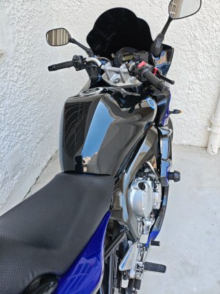 Yamaha Fazer 600 S1 Negra y Azul