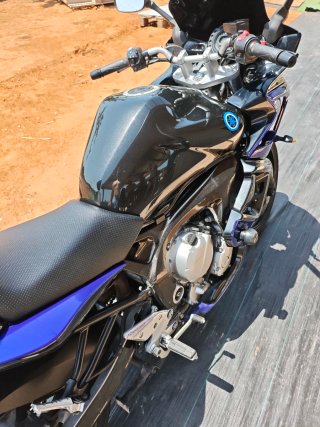 Yamaha Fazer 600 S1 Negra y Azul