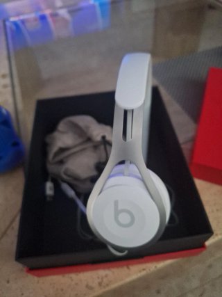 Auriculares Beats EP Blancos y Plateados
