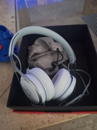 Auriculares Beats EP Blancos y Plateados
