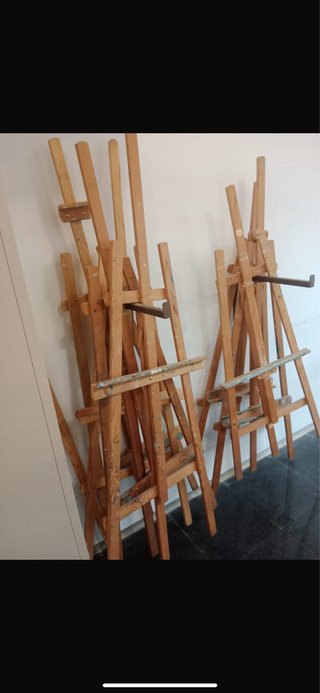Caballetes de madera para pintar