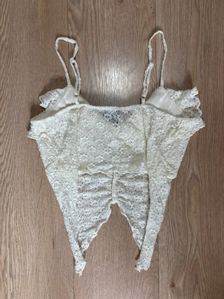 Rita Ora Top Encaje Beige Talla S