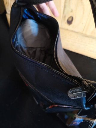 Bolso/Mochila Aneke sin usar.