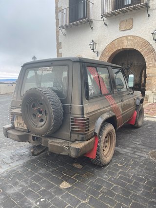 Mitsubishi Pajero (cambio por barco)