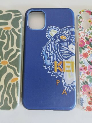 3 Fundas iPhone 11
