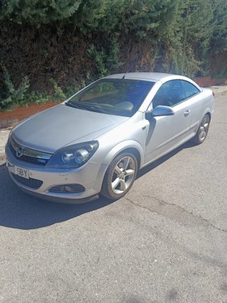 Opel Astra twing top