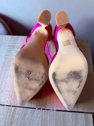 Zapatos de tacón rosa