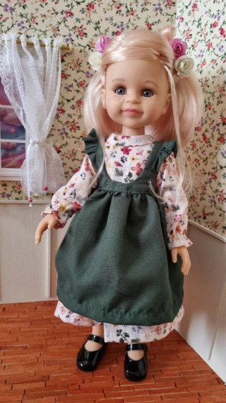 Conjunto Ropa Muñeca Paola Reina