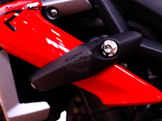 TRIUMPH STREET TRIPLE 675 R