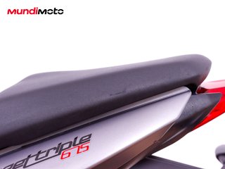 TRIUMPH STREET TRIPLE 675 R