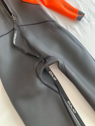 Traje neopreno Orca naranja y negro