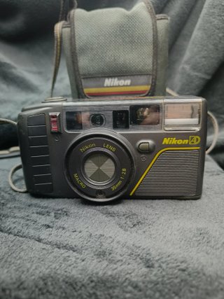 Nikon AD3 - Cámara analógica (No funciona)