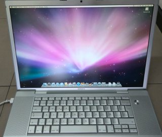 Apple MacBook Pro 4,1 2008