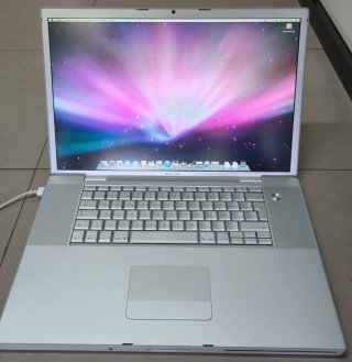 Apple MacBook Pro 4,1 2008