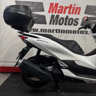 Honda PCX 125 Blanca