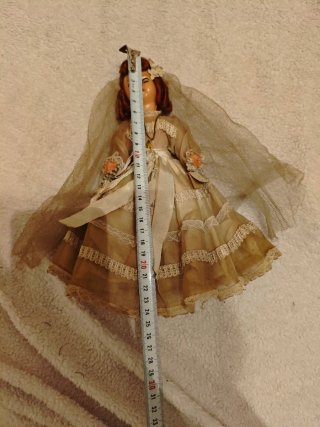 Muñeca antigua de comunión