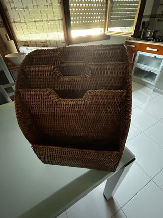 Revistero de mimbre 4 compartimentos