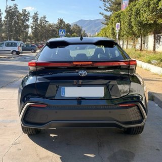 Toyota C-HR 2024