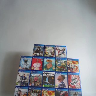 Lote 23 Juegos PS4 + 1 PS5