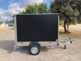 Remolque Caja Cerrada Negro