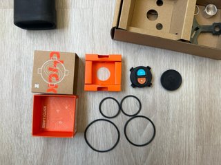 Rodillo Zwift Hub con Zwift Cog y Click