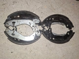 4 Zapatas de freno de tambor de 180