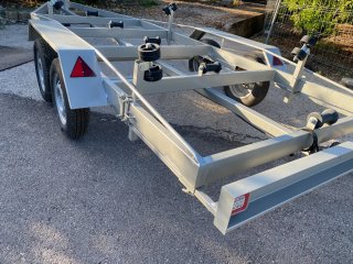 Venta o alquiler remolque náutico doble eje.