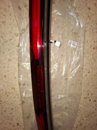 Luz trasera central Toyota C-HR