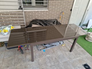 Mesa extensible exterior cristal y metal