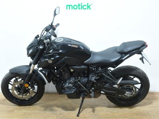 YAMAHA MT-07 (A2)