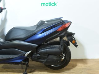 YAMAHA XMAX 125