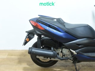 YAMAHA XMAX 125