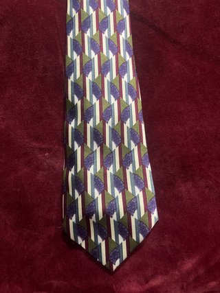 Corbata con estampado geométrico