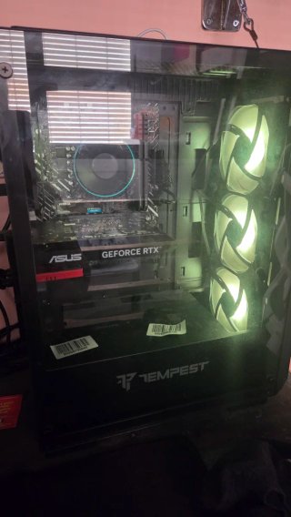 PC Gamer Tempest con GeForce RTX