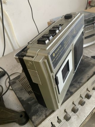 Radio Casete Sanyo M2560-2F Años 70 funciona