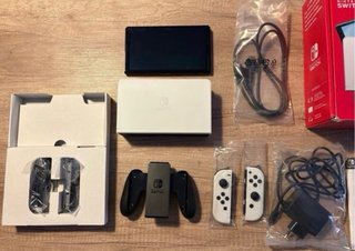 Nintendo Switch OLED Blanca + Juego