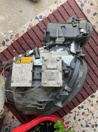 Faro Izquierdo Mercedes E240 (Piezas)