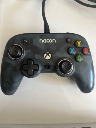 Xbox Series S + Accesorios y dos mandos