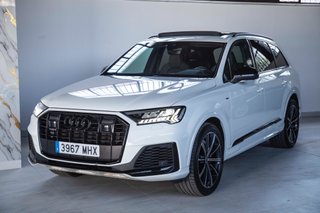 Audi Q7 Black line plus 50 TDI 210kWq. tip.