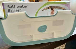 Barrera para bañera BabyDam. Nueva