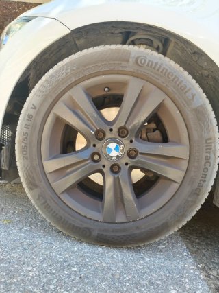 Llantas BMW R16 Negras con neumáticos continental