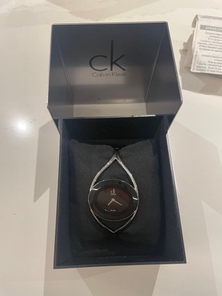 Reloj Calvin Klein Pulsera Rígida Negro/Plata