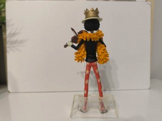 Figuras One Piece: Luffy, Ace y Brook.