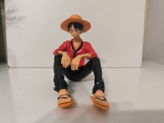 Figuras One Piece: Luffy, Ace y Brook.